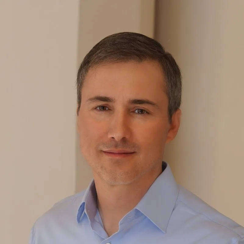 Head shot of Michael Kearns